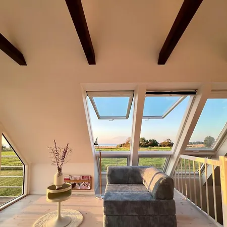 Idyllic Thatched With Sea View בית נופש Nordenbro Vesteregn