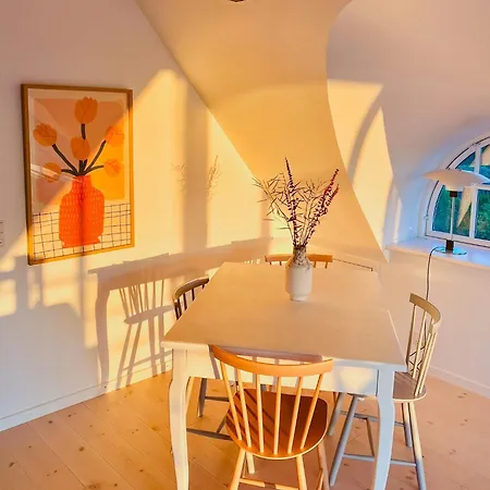 בית נופש Idyllic Thatched With Sea View Nordenbro Vesteregn