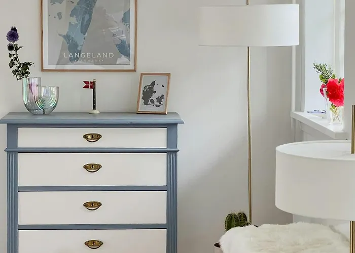 Idyllic Thatched With Sea View Holiday home