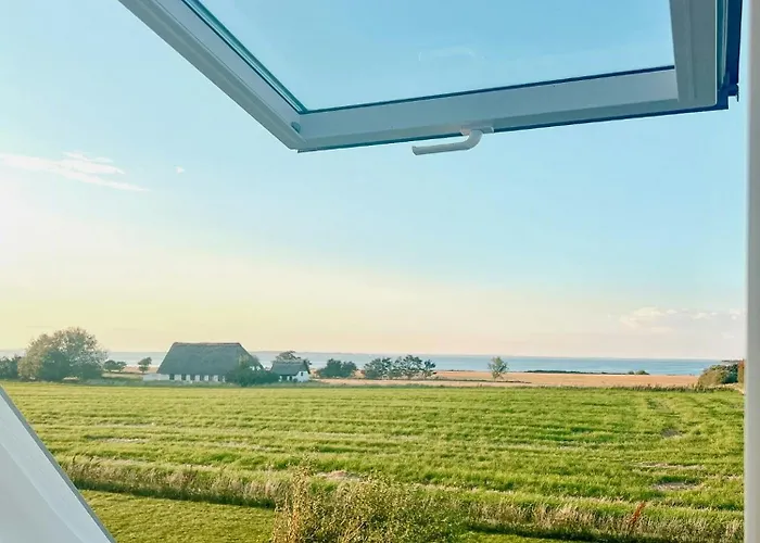 Holiday home Idyllic Thatched With Sea View *